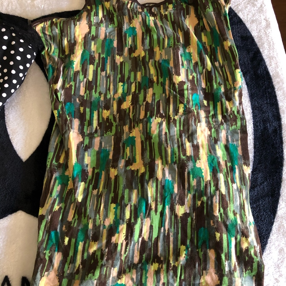 Tank tops - Picture 3 of 4